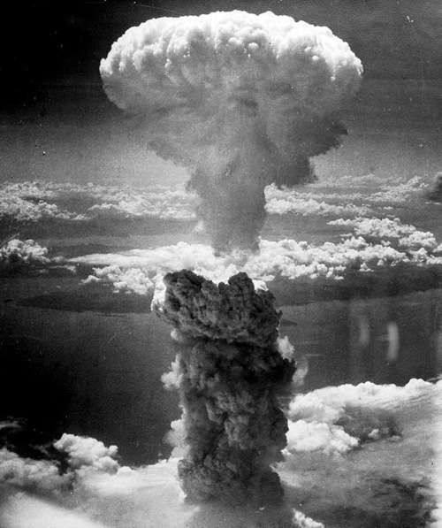 The atomic bombing of Nagasaki By The picture was taken by Charles Levy from one of the B-29 Superfortresses used in the attack. [Public domain], via Wikimedia Commons